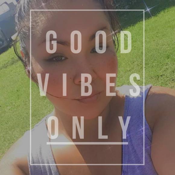 Meet your Posher, Raquel - Picture 1 of 1